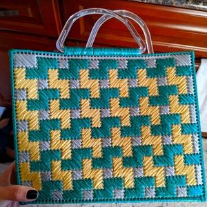 Beautiful Mexican artisanal rafia handbag